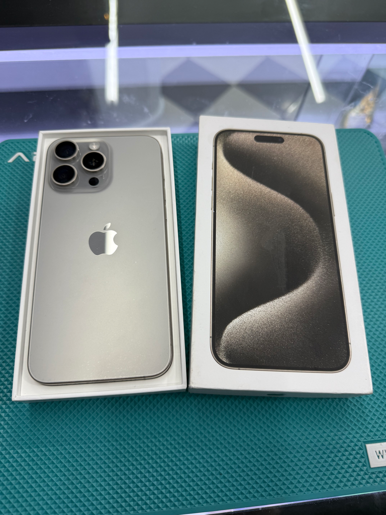15 pro Max 256 gb